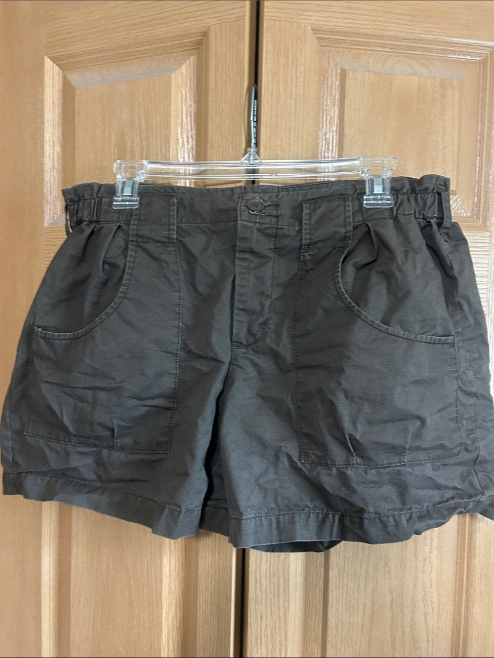 Casual Elastic Waist Cotton Shorts in Brown